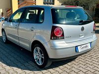 Usata VW Polo 75 CV (55 kW) 2006 Grigio Utilitaria