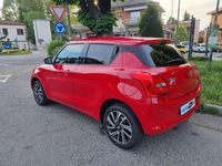 Usata Suzuki Swift 83 CV (61 kW) 2023 Rosso Utilitaria
