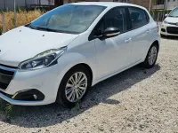 Usata Peugeot 208 Allure 82 CV (60 kW) 2018 Bianco Utilitaria