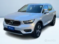 Usata Volvo XC40 Inscription 129 CV (94 kW) 2021 Argento SUV