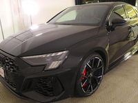 Usata Audi RS3 Sportback Ambiente 400 CV (294 kW) 2023 Nero mythos metallizzato Utilitaria