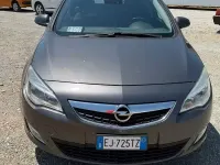 Usata Opel Astra 115 CV (84 kW) 2011 Grigio Berlina