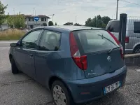 Usata Fiat Punto Dynamic 60 CV (44 kW) 2004 Blu Utilitaria