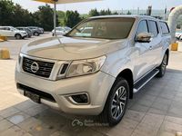 Usata Nissan Navara 190 CV (139 kW) 2016 Gray Pick-up