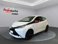Usata Toyota Aygo X-play 69 CV (50 kW) 2017 Bianco Utilitaria