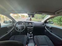 Usata Volvo V40 Inscription 120 CV (88 kW) 2017 Nero Berlina