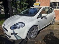 Usata Fiat Punto Lounge 75 CV (55 kW) 2014 Bianco Utilitaria