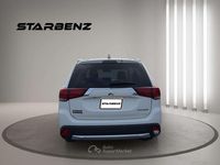 Usata Mitsubishi Outlander Edition 150 CV (110 kW) 2017 Bianco SUV