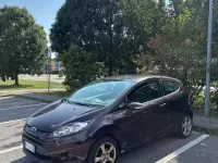 Usata Ford Fiesta 82 CV (60 kW) 2010 Viola Berlina