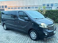 Usata Opel Vivaro 145 CV (106 kW) 2015 Nero Monovolume
