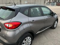 Usata Renault Captur 110 CV (80 kW) 2015 Grigio SUV