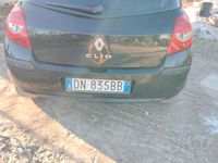 Usata Renault Clio II LE 54 CV (39 kW) 2008 Grigio Berlina