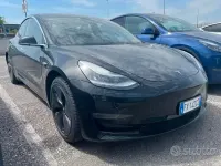 Usata Tesla Model 3 Standard Range 100 kW (136 CV) 2019 Nero Berlina