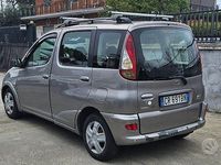 Usata Toyota Yaris Verso Sol 84 CV (61 kW) 2004 Grigio Monovolume