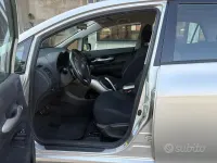 Usata Toyota Auris 124 CV (91 kW) 2008 Grigio Utilitaria