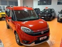 Usata Fiat Doblò Trekking 120 CV (88 kW) 2016 Rosso Monovolume