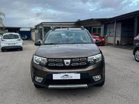 Usata Dacia Sandero Comfort 95 CV (69 kW) 2019 Marrone Berlina