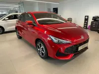 Nuova MG MG3 Luxury 194 CV (142 kW) 2026 Diamond red Utilitaria