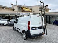 Usata Opel Combo 120 CV (88 kW) 2016 Bianco Monovolume