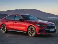 Usata BMW i5 Efficient Dynamics 150 kW (204 CV) 2024 Argento Berlina