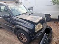 Second-hand Suzuki Grand Vitara 109 CP (80 kW) 2005 Negru SUV