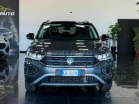 Usata VW T-Roc Style 116 CV (85 kW) 2024 Grigio SUV