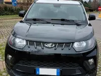Usata Mahindra KUV100 83 CV (61 kW) 2019 Nero SUV