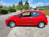 Usata Peugeot 206 60 CV (44 kW) 2011 Rosso Berlina