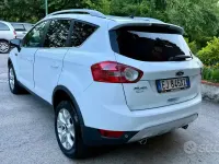 Usata Ford Kuga 140 CV (102 kW) 2011 Bianco SUV