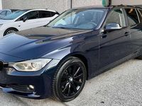 Usata BMW 320 Sport Line 185 CV (136 kW) 2015 Blu Station wagon