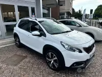 Usata Peugeot 2008 Allure 99 CV (72 kW) 2016 Bianco SUV