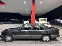 Usata Mercedes E200 122 CV (89 kW) 1991 Berlina