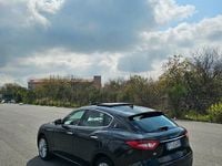 Usata Maserati Levante 250 CV (183 kW) 2020 Nero SUV