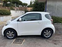 Begagnad Toyota iQ 68 HK (50 kW) 2010 Vit Halvkombi
