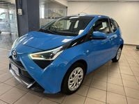 Usata Toyota Aygo Cool 72 CV (52 kW) 2018 Blu/azzurro Utilitaria