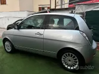 Usata Lancia Ypsilon S 75 CV (55 kW) 2012 Grigio Utilitaria