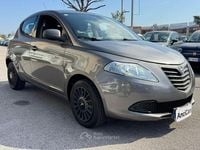 Begagnad Lancia Ypsilon 69 HK (50 kW) 2015 Grå Halvkombi