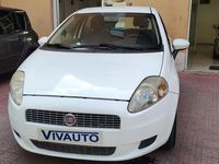 Usata Fiat Grande Punto Emotion 90 CV (66 kW) 2009 Bianco Utilitaria