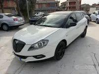 Usata Lancia Delta Gold 105 CV (77 kW) 2011 Bianco Utilitaria