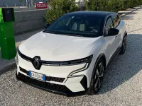 Usata Renault Megane E-Tech Iconic 55 kW (75 CV) 2025 Bianco Berlina
