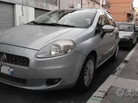 Usata Fiat Grande Punto 90 CV (66 kW) 2009 Grigio Utilitaria