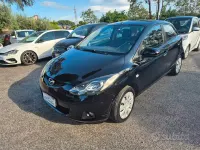 Usata Mazda 2 72 CV (52 kW) 2011 Nero Utilitaria