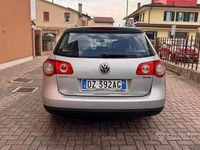Usata VW Passat 150 CV (110 kW) 2009 Grigio Station wagon