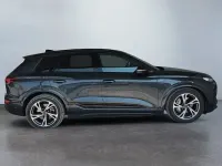 Usata Audi Q6 e-tron S-Line 284 kW (387 CV) 2025 Grigio scuro SUV
