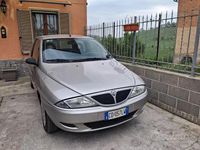 Usata Lancia Ypsilon 60 CV (44 kW) 2003 Grigio Utilitaria