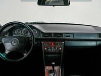 Usata Mercedes E500 326 CV (239 kW) 1992 Nero Berlina