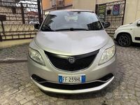 Usata Lancia Ypsilon Platinum 69 CV (50 kW) 2016 Grigio Utilitaria