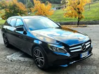 Usata Mercedes 220 Premium 170 CV (125 kW) 2017 Nero Station wagon
