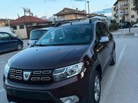 Usata Dacia Sandero Stepway 90 CV (66 kW) 2017 Rosso Monovolume