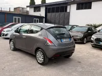 Usata Lancia Ypsilon Silver 69 CV (50 kW) 2013 Grigio Utilitaria